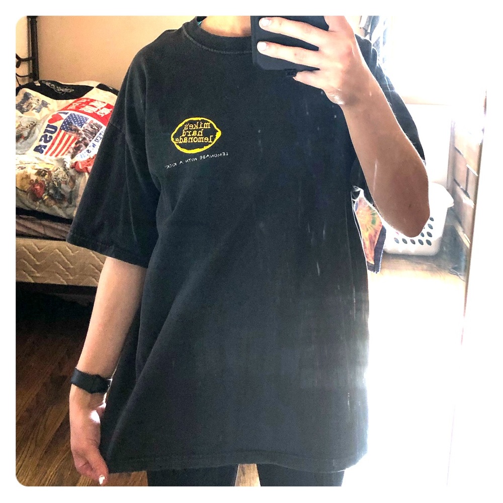 Guys Mikes Hard Lemonade Tshirt
